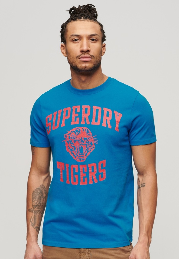 TOKYO VL, Superdry, модная пов – обзор и цена Brand Streetwear Tokyo